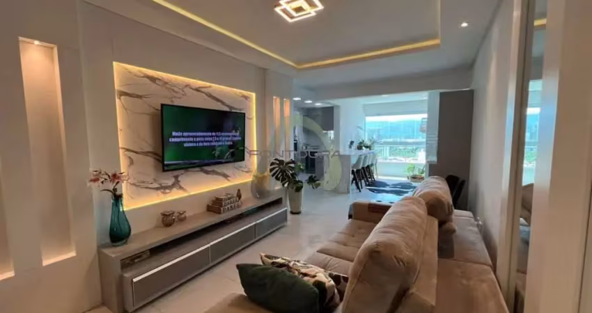 Apartamento à venda na Rua 302, 563, Meia Praia, Itapema