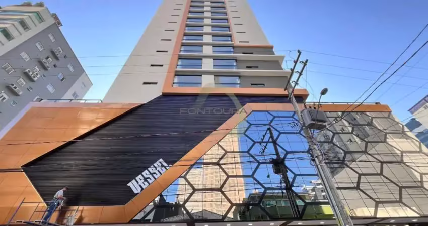 Apartamento à venda na Rua 302, 300, Meia Praia, Itapema