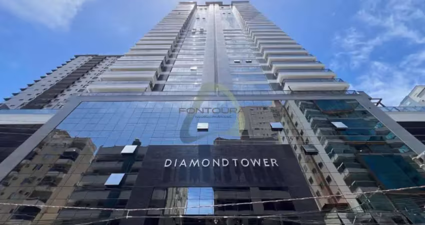 Apartamento à venda na Rua 248, 55, Meia Praia, Itapema