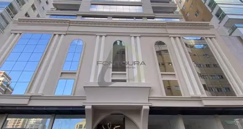 Apartamento com 3 quartos à venda na Rua 306, 158, Meia Praia, Itapema
