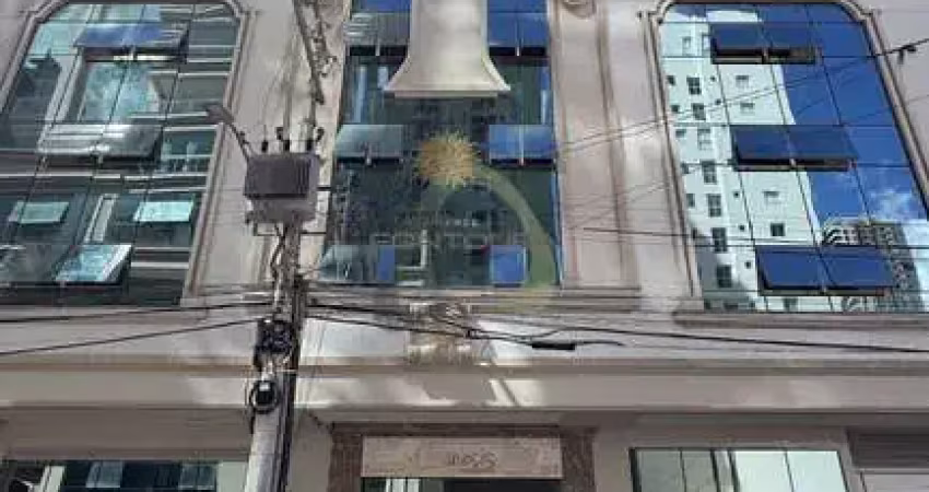 Apartamento com 4 quartos à venda na Rua 305, 153, Meia Praia, Itapema