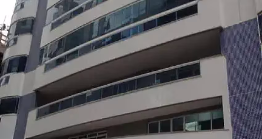 Apartamento com 3 quartos para alugar na Rua 246, 94, Meia Praia, Itapema