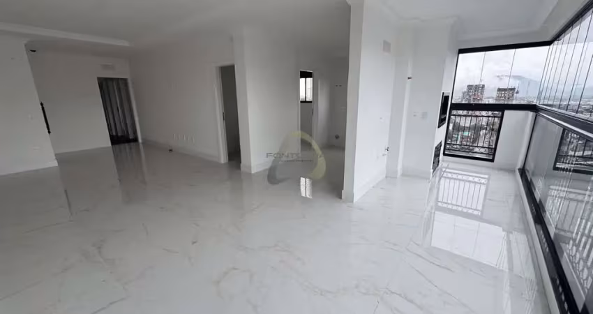 Apartamento com 3 quartos à venda na Rua 220, 415, Meia Praia, Itapema