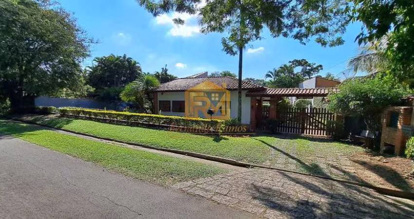 CASA COND. 05 DORM., HARAS SÃO LUIZ -SALTO SP R$1.650 MIL