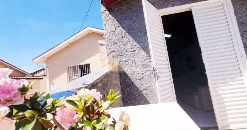 Casa à venda com 3 quartos e 2 vagas cobertas - R$ 580.000,00 - Pq. Res. Eloy Chaves - Jundiaí/ SP