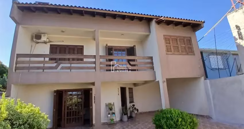 Casa sobrado com dois dormitórios e duas suítes no bairro ermo- guaíba
