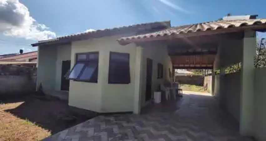 Casa  semi mobiliada em terreno amplo com dois dormitórios no bairro florida- guaíba