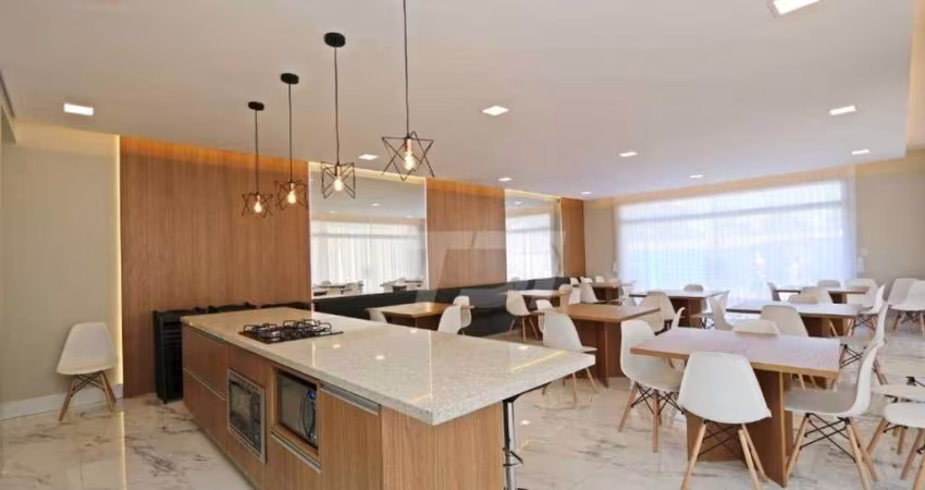 Sobrado com 3 dormitórios à venda, 109 m² por R$ 720.000,00 - Campo Comprido - Curitiba/PR