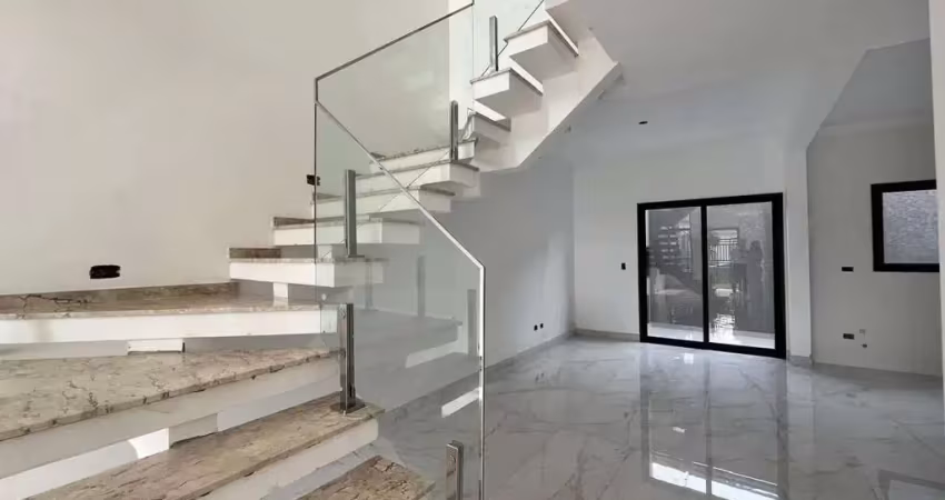 Sobrado com 3 dormitórios à venda, 120 m² por R$ 699.000,00 - Capão da Imbuia - Curitiba/PR