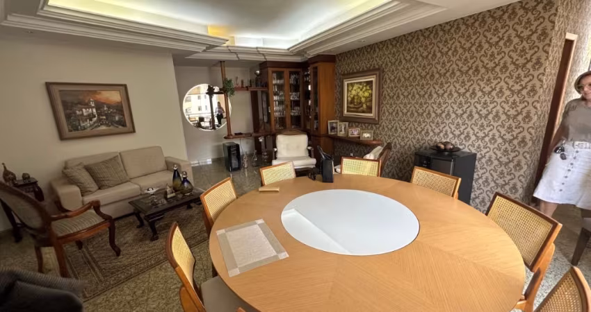 Apartamento para venda com 125 metros ao lado do Parque Vaca Brava