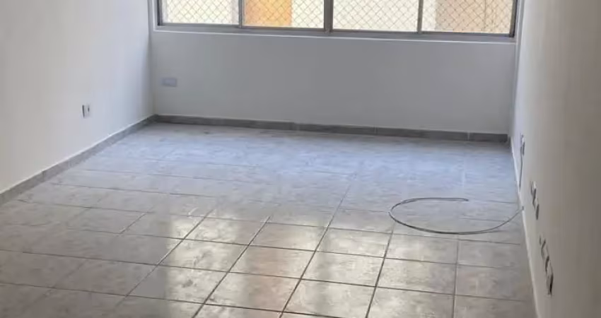 Apartamento para aluguel, 80m², com 2 quartos + 1 reversível com suíte situado em casa forte