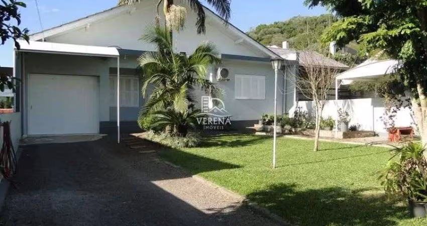 AMPLA RESIDÊNCIA PRÓXIMO A UNISC