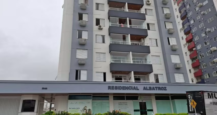 Apartamento 3 dormitórios no centro/Palhoça