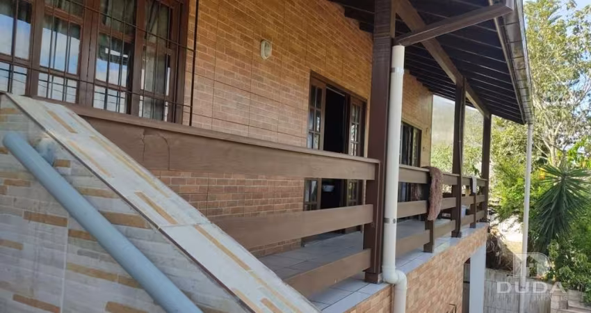 Casa com Kitnets
