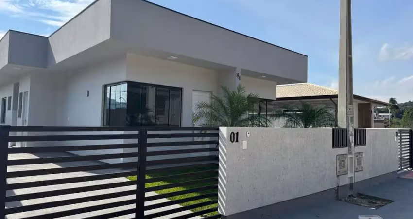 Casa em Forquilhas - São José.