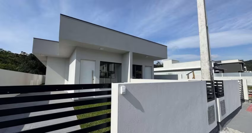 Casa de 3 dormitórios em São José