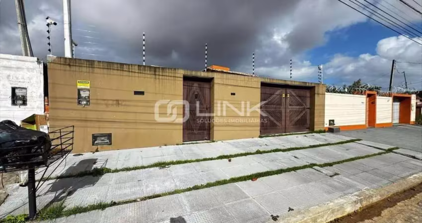 Casa com 4 quartos à venda na Rua Major José Tenório Lins, Barro Duro, Maceió