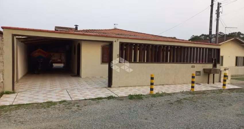 Casa com 4 quartos à venda na Travessa do Abacateiro, 47, Sandra Regina, São Francisco do Sul
