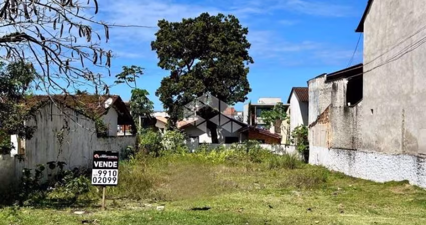 Terreno à Venda no Bairro Itaguaçú em São Francisco do Sul, SC - 360 m2.