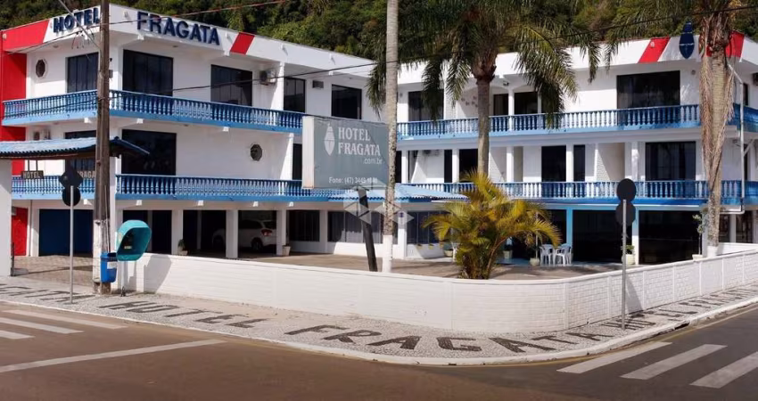 Hotel à Venda Enseada, São Francisco do sul de frente pro para o Mar.