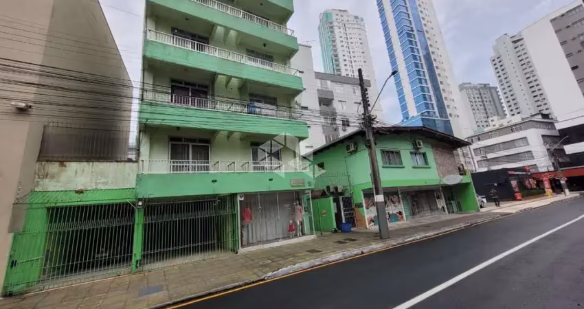 Balneário camboriu - sc- terreno 433,5 m2 -edifício de 4 apartamentos e sobrado.