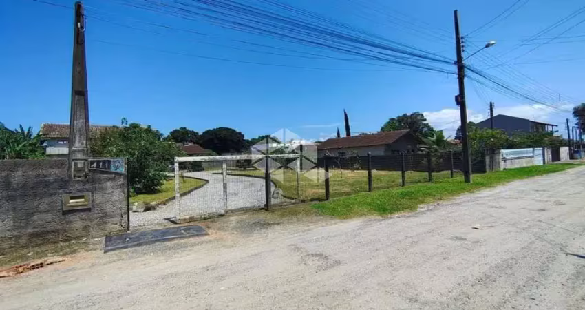 Vendo terrenos em excelente localização bairro iperoba, são francisco do sul - sc