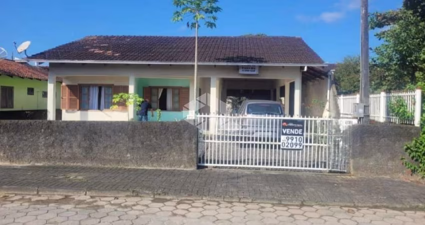Vende-se Casa em Ubatuba  Oportunidade Imperdível!