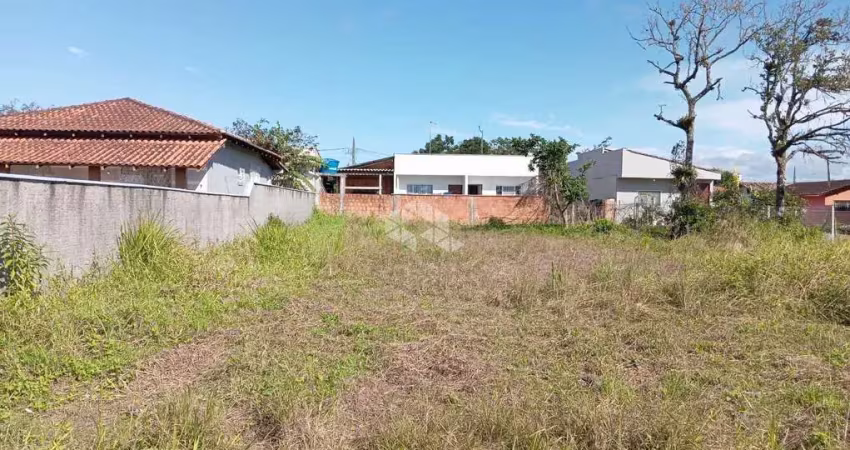 'seu lugar na praia começa aqui  terreno escriturado 12x30'.