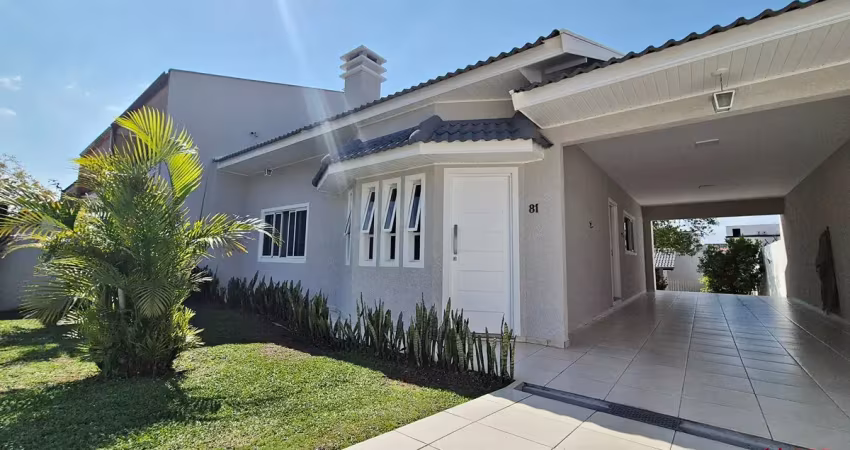 Casa com 3 quartos à venda na Rua Hélcio da Cunha Ajuz, 81, Xaxim, Curitiba