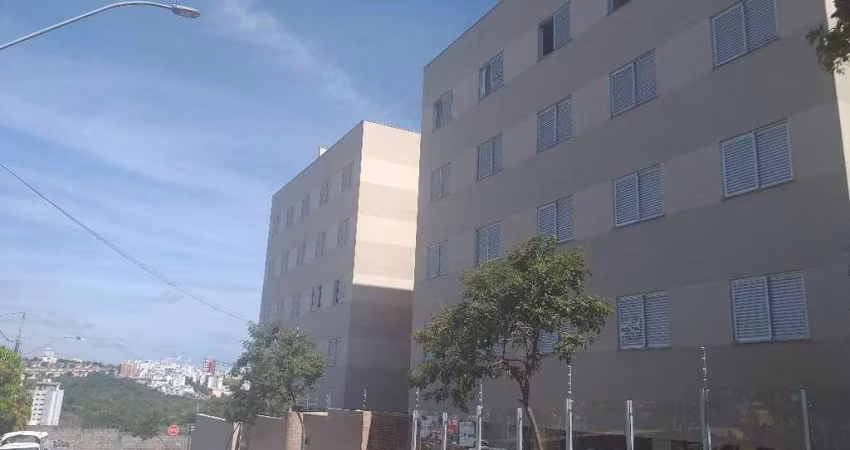 Apartamento para aluguel, 3 quartos, 1 suíte, 2 vagas, Arvoredo - Contagem/MG