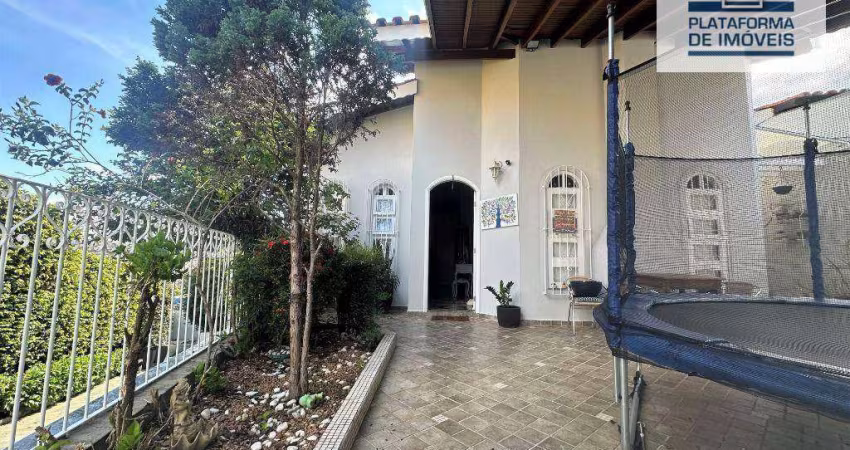 Casa com 3 dormitórios à venda, 281 m² por R$ 850.000,00 - Jardim Europa - Bragança Paulista/SP