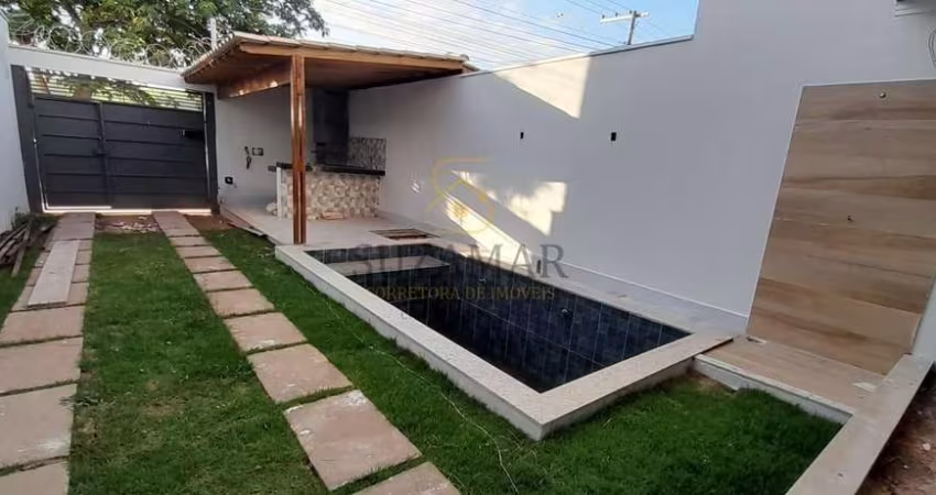 Casa para Venda em Governador Valadares, Santa Rita, 3 dormitórios, 1 suíte, 1 banheiro, 3 vagas