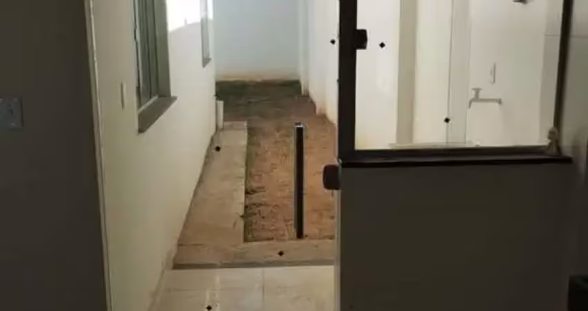Casa para venda em governador valadares, azteca, 2 dormitórios, 1 banheiro, 2 vagas