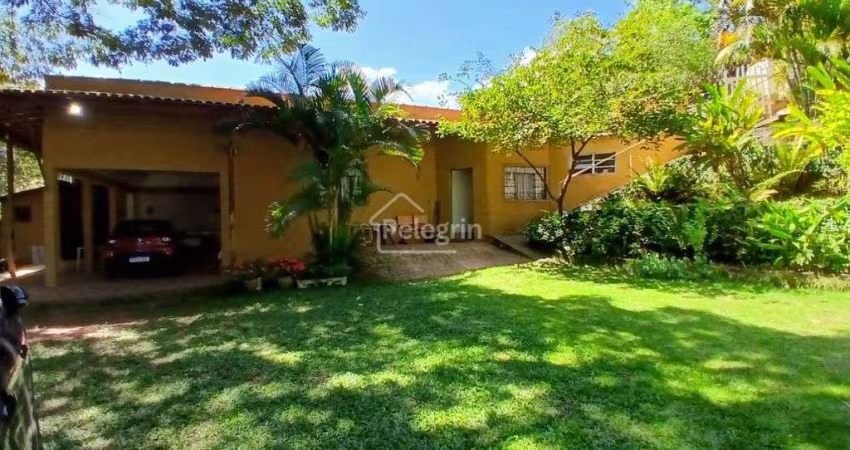 Chácara Espaçosa com 4 Suítes e Piscina – A 1km da Dom Pedro I