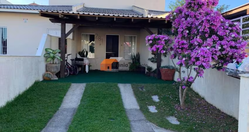 Casa para Venda em Florianópolis, São João do Rio Vermelho, 2 dormitórios, 1 banheiro, 2 vagas