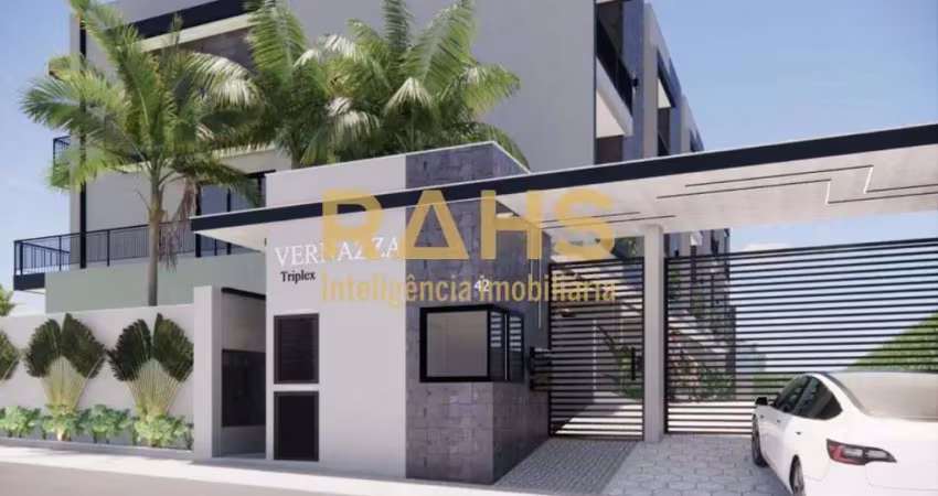Sobrado Triplex Bairro Glória (casas 2, 3 e 5)
