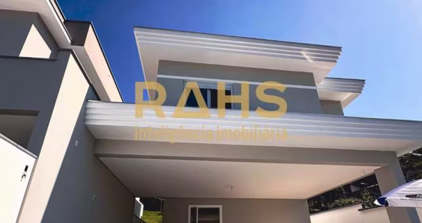 Sobrado Alto Padrão no Bairro GLÓRIA com 4 quartos com  271 m²