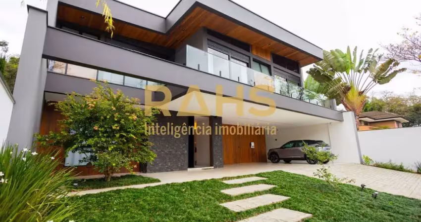 Casa em Condomínio à Venda no bairro Saguaçú em Joinville/SC