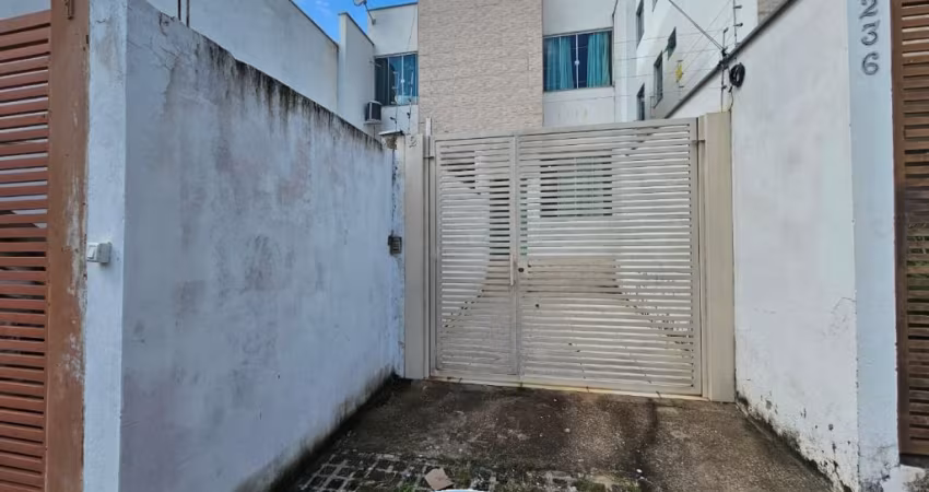 Código 4470 - Aluga casa geminada bairro Jardim Vitória, 02 quartos, 01 vaga