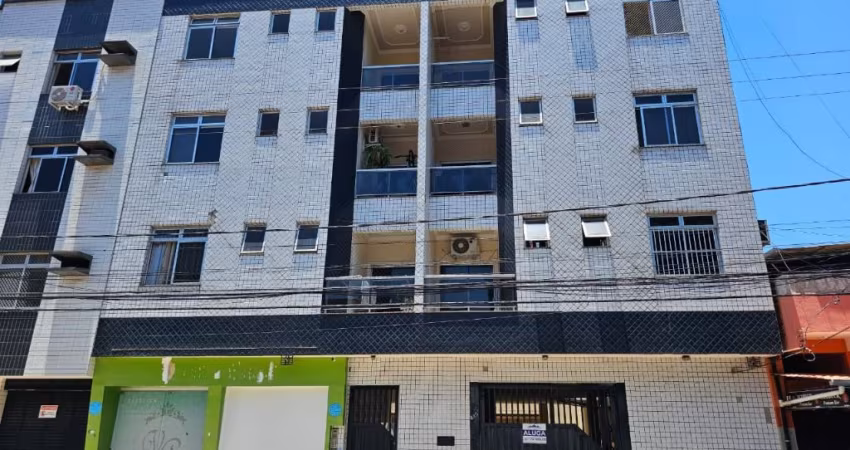 Código 4485 -  Aluga apartamento no bairro Veneza, terceiro andar de fundo