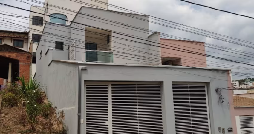 Código 4493 - Aluga casa duplex na Rua Fernando Sabino, bairro Cidade Nova