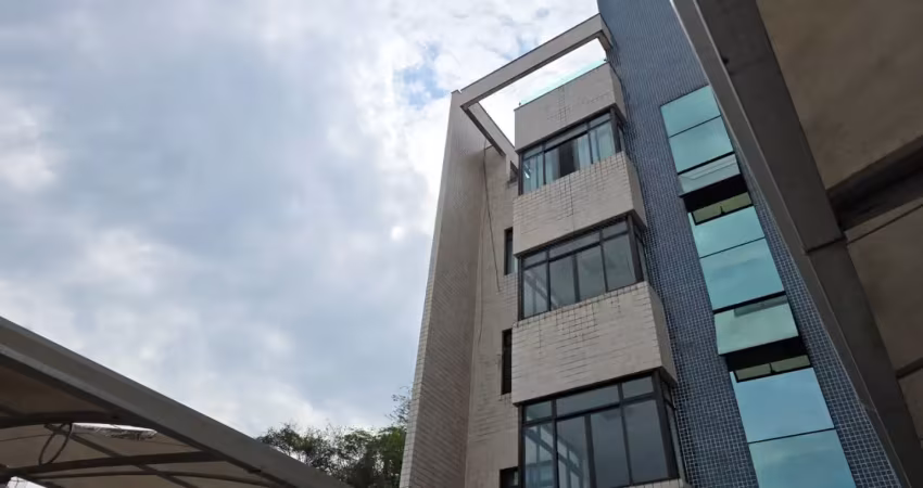Código 4612 - aluga apartamento no bairro cidade nobre, 03 quartos, sendo 01 suíte, sala, copa, cozinha com armários, banheiro social com armários, área de serviço, 01 vaga de garagem.