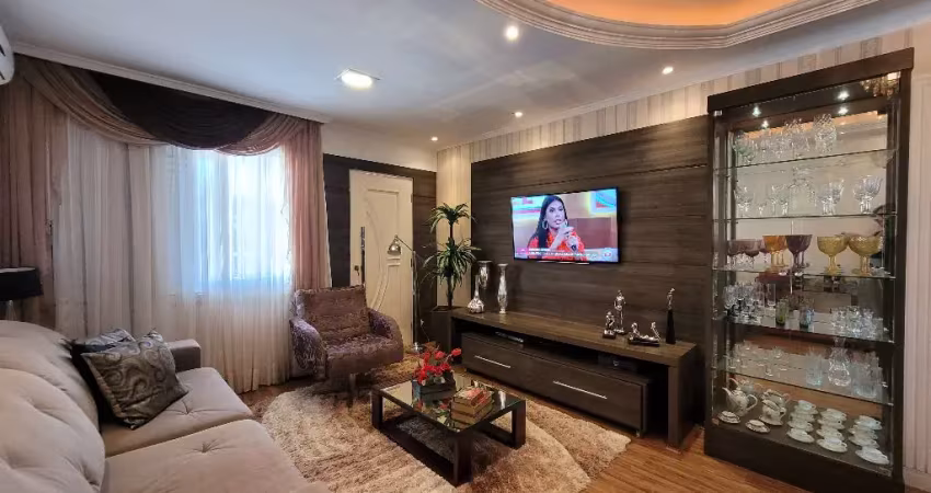 Linda casa  com 02 dormitorios, suite e piscina  em serraria - sao jose-sc