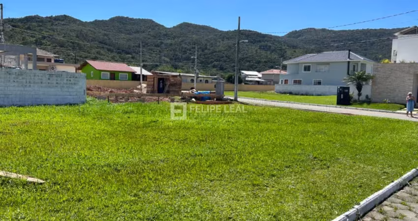 Terreno em condominio fechado  na vargem grande  em florianópolis