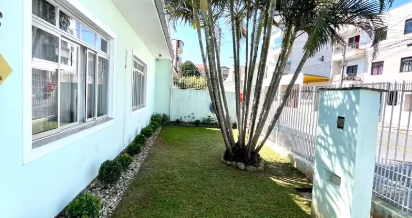 Casa com 3 quartos à venda na Rua Santa Bárbara, 99, Flor de Nápolis, São José