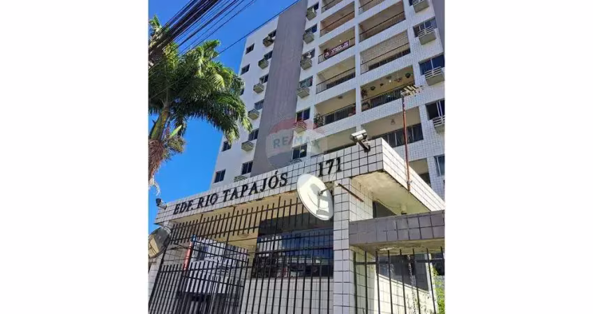 Apartamento com 107m², 4 quartos (1 suíte e 1 dependência completa), 2 varandas, no bairro da Várzea.