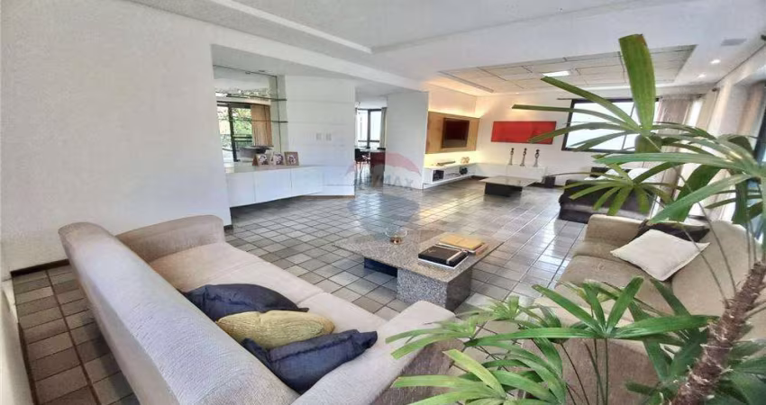 Beira Rio – 4 Quartos, Varandão e Vista Privilegiada no Edifício Vitória Régia