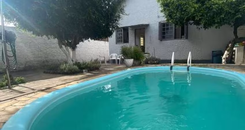Casa para Venda em São Leopoldo, São José, 3 dormitórios, 1 suíte, 4 banheiros, 2 vagas