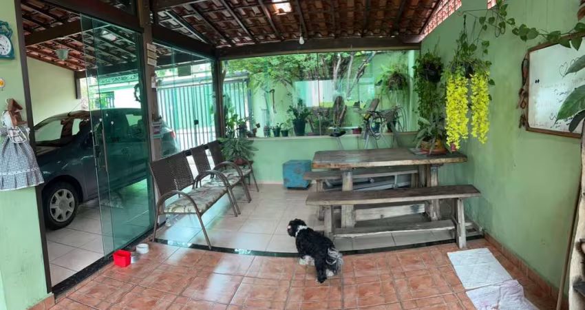 Casa com 3 quartos à venda em Belo Horizonte