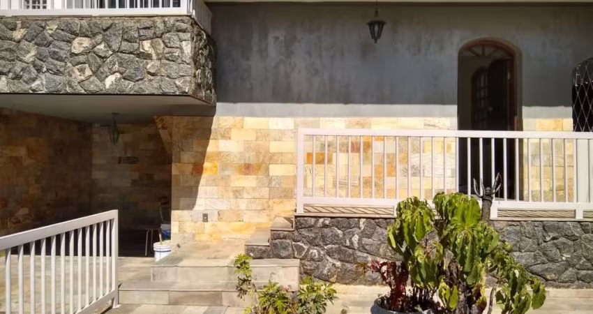 Casa com 5 quartos à venda em Belo Horizonte
